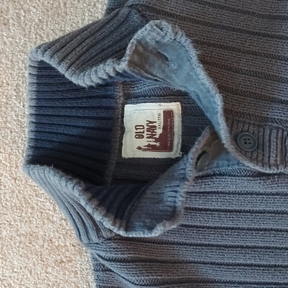Retro Old Navy Mens Sweater - Picture 3 of 7